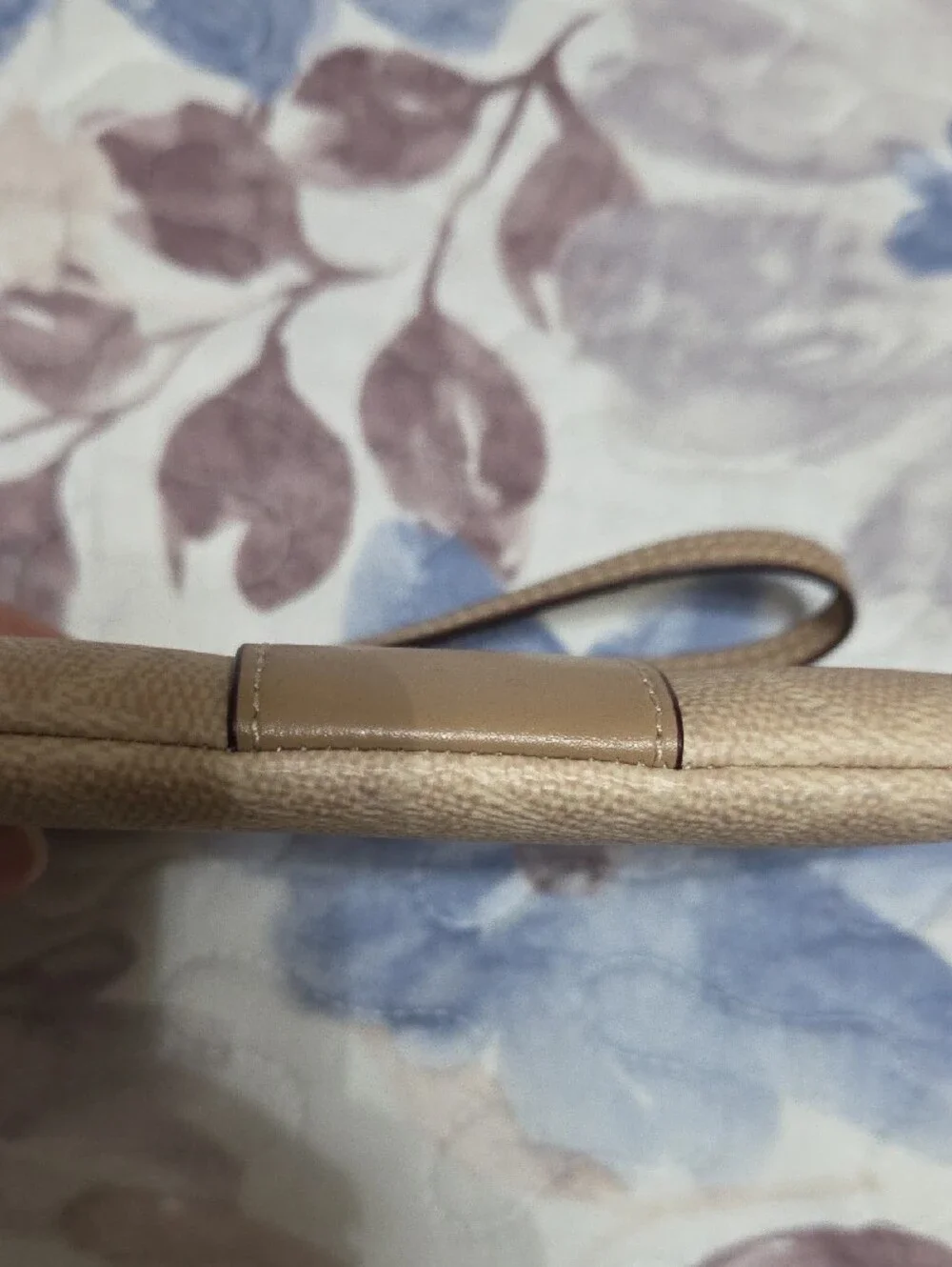 NWT Coach Beige/Tan Signature Wristlet Clutch